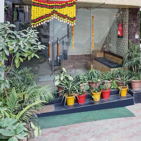 Hotel O Jammu Near Ragunath Bazaar Formerly Goodwill Zewnętrze zdjęcie
